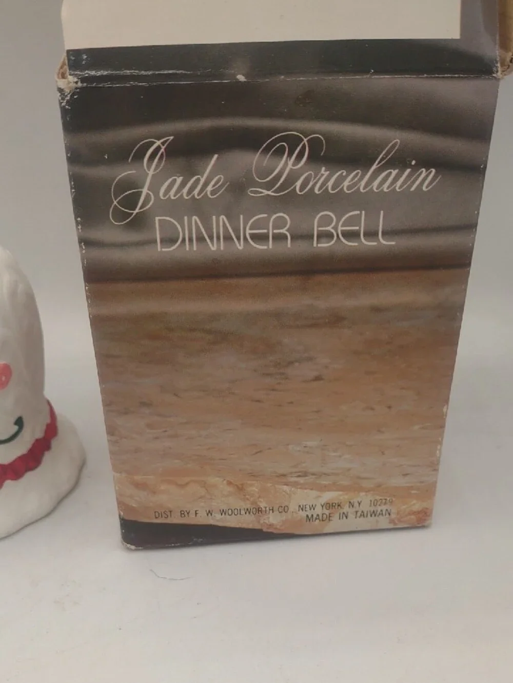 Vintage Jade Porcelain Dinner Bell Floral Made In Taiwan